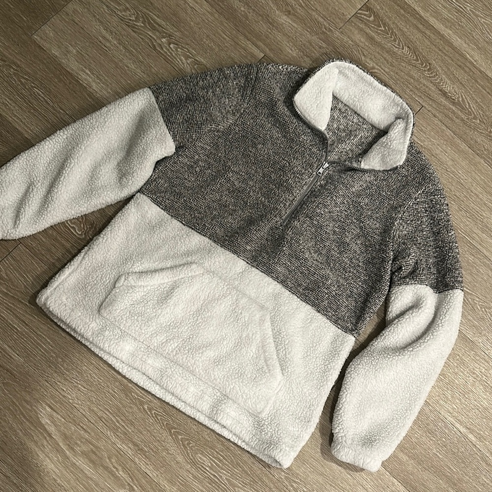 Cozy Gray and White Fleece Pullover